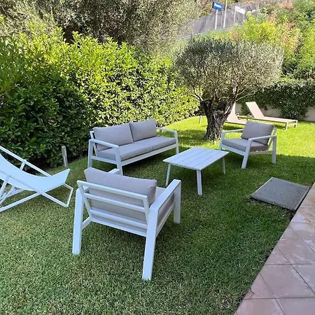 A Pochi Passi Dal Mare E Dal Centro Marina Di