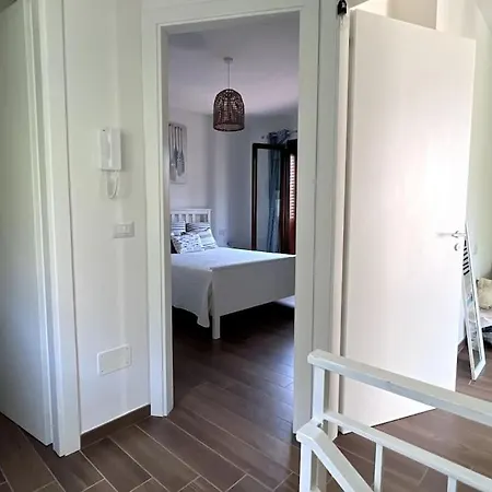 Villa A Pochi Passi Dal Mare E Dal Centro Marina Di *